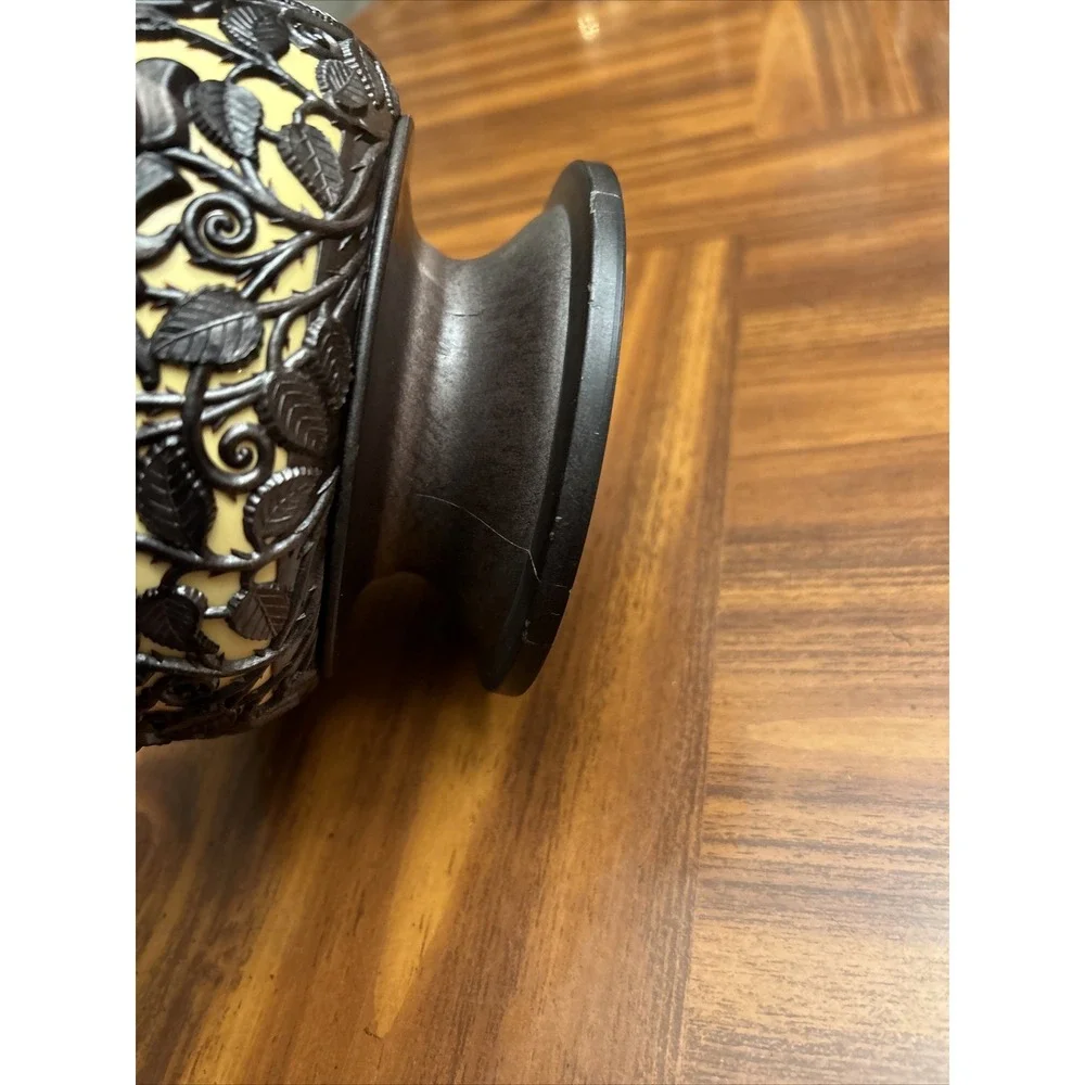 Vintage Regaline Plastic Footed Bowl Roses Flowers USA Melamine Yellow Black Ros